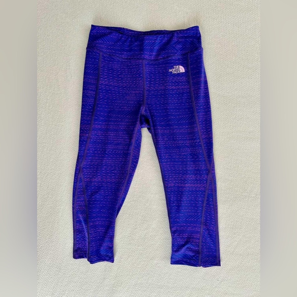 women’s north face 3/4 leggings. size small.